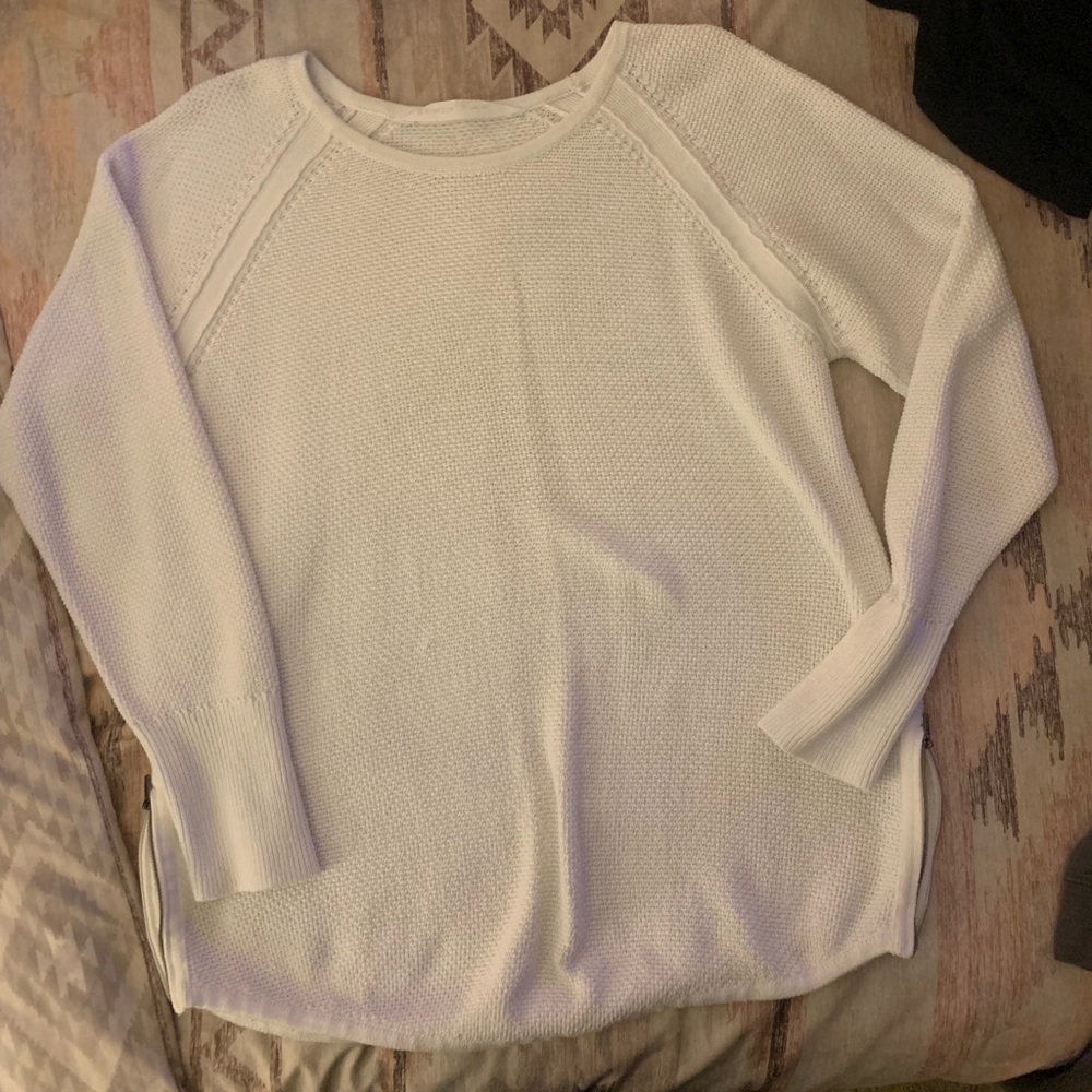 Athleta sweater